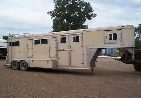 1983 Featherlite In-Line